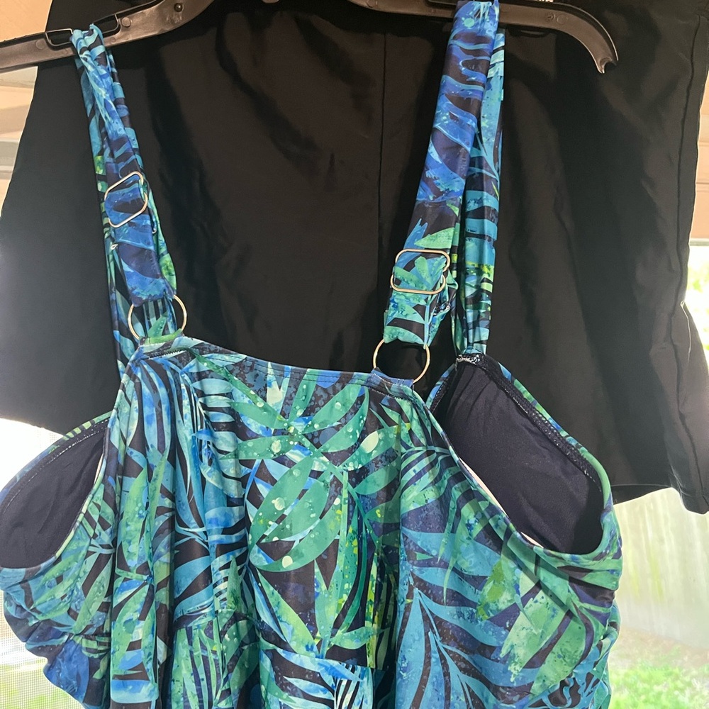 NWT 22W Aqua Eve Tankini. A perfect blue/green, supportive, & slimming tankini! - Picture 6 of 9